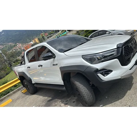 Toyota Hilux 2.8 Gr-s