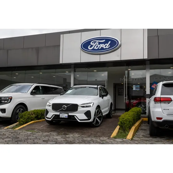 Volvo Xc60 R Design T8 Awd Hibrid