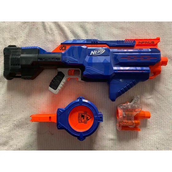 Nerf Infinus (motorizada) Usada - Oportunidade !!