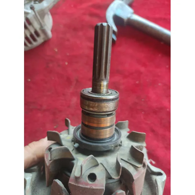 Enducido Alternador Npr 12voltios 8strias Usado 40$ Maracay
