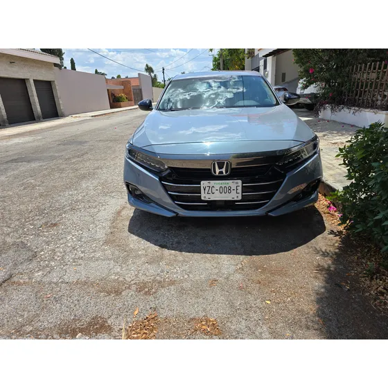 Honda Accord 2.0 Touring At