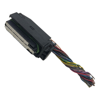 Plug Conector 52vias/31 Fios Modulo Injeção Palio Fire Usado Plug Conector 52vias/31 Fios Modulo Injeção Palio Fire Usado