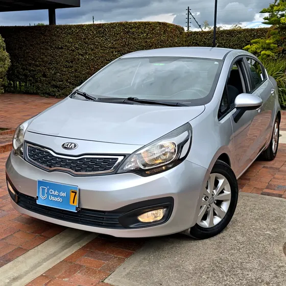 Kia Rio Spice 2015 1.4i Ub Sedan At
