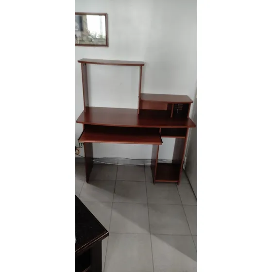 Mesa De Computadora Usada