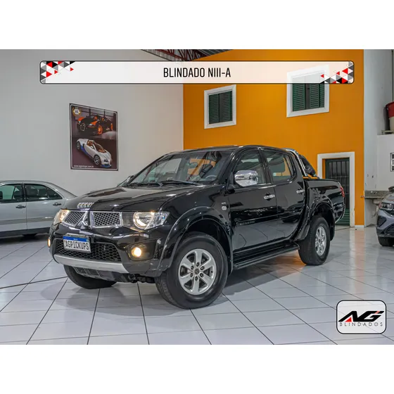 Mitsubishi L200 3.2 Triton Hpe Cab. Dupla 4x4 Aut. 4p