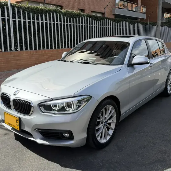 BMW Serie 1 2019 2.0 120i F20 Lci Comfort