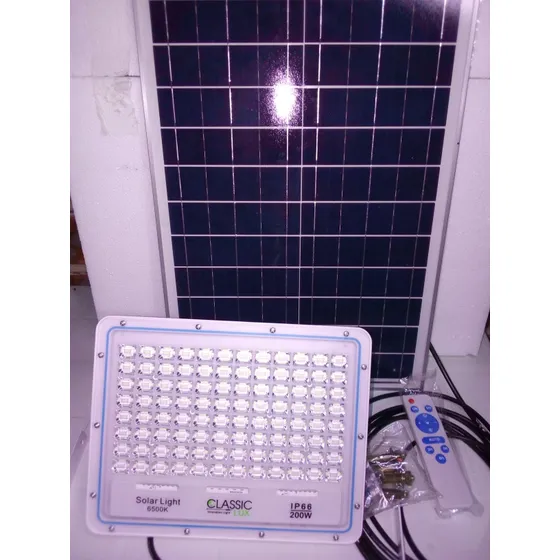 Reflector Led Solar 6500k 200w Con Panel