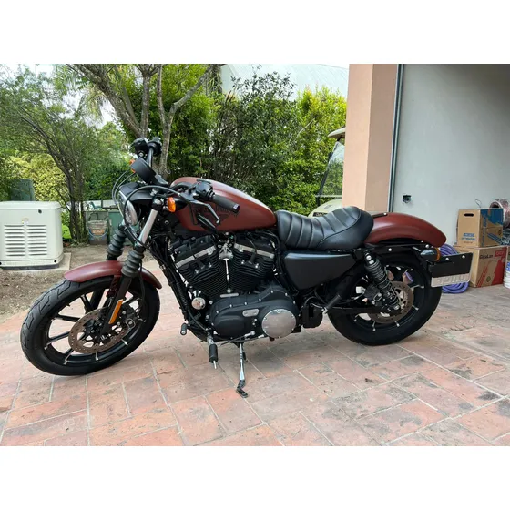 Harley Davidson Iron 883