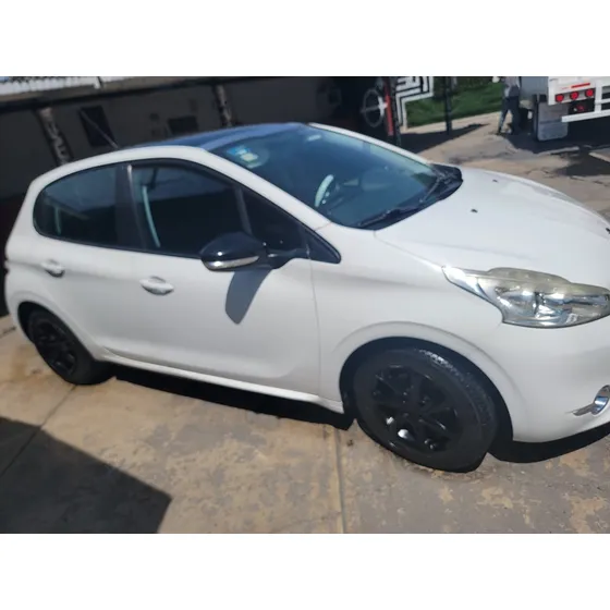 Peugeot 208 1.6 Allure Mt