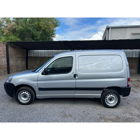Peugeot Partner 1.6 Furgon Confort