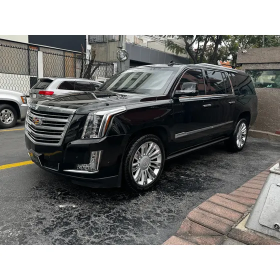 Cadillac Escalade Esv 6.2 Platinum Qc Dvd R-22 4x4 At