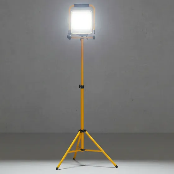 Atril Trípode Soporte Con Foco Recargable 50w Portatil 150cm