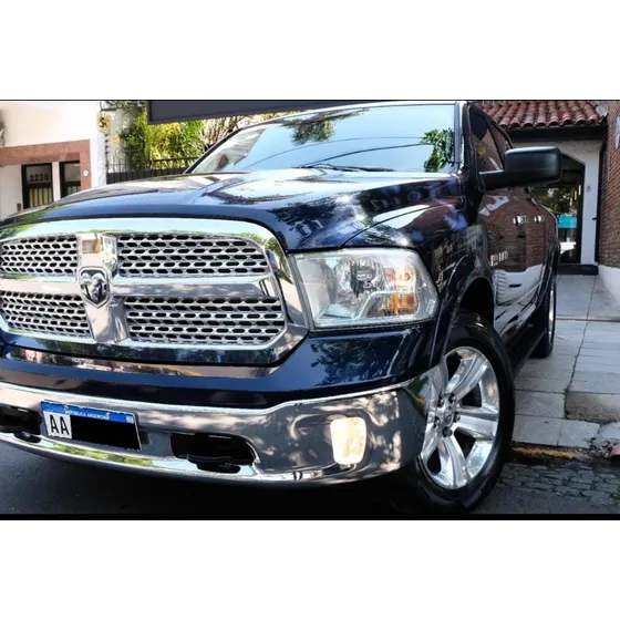Dodge Ram 5.7 Laramie 4x4 At