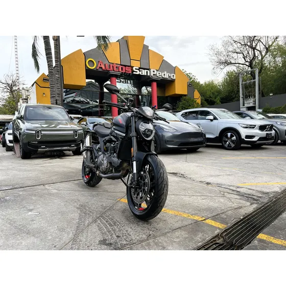 Ducati Monster Plus Dark 2022
