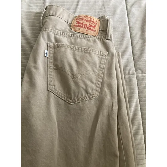 Pantalón Levis Strauss Kaki Como Nuevo.  Lo Trajeron De Usa