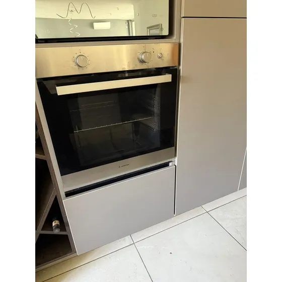 Horno Empotrable A Gas Ariston Ga3 124 C Ix A 75l Gris 220v Gris