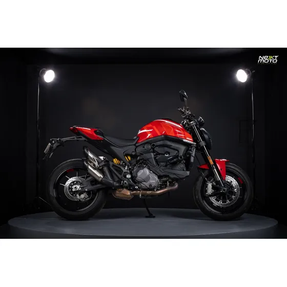 Ducati Monster 937