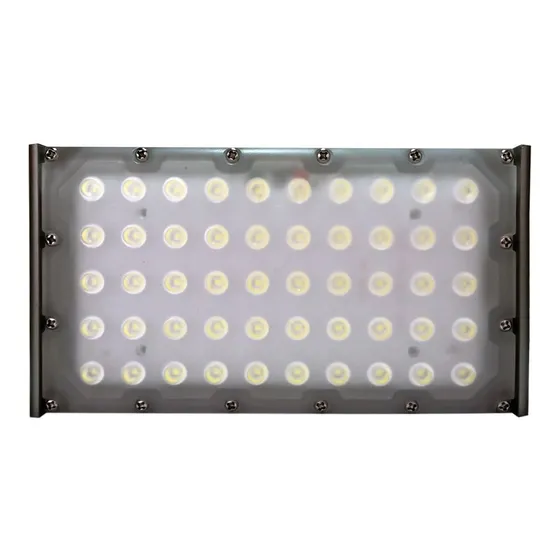 Refletor Holofote Led 50w Modular Ip68 Bivolt A Prova D'agua Cor da carcaça Cinza Cor da luz Branco-frio 110V/220V (Bivolt)