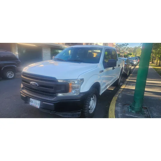 Ford F-150 5.0l Doble Cabina V8 4x4 At