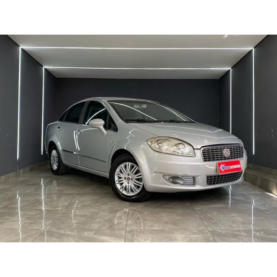 Fiat Linea 1.8 Essence 16v Flex 4p Automatizado