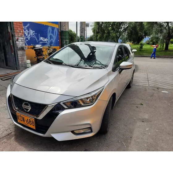 Nissan Versa 1.6 Advance