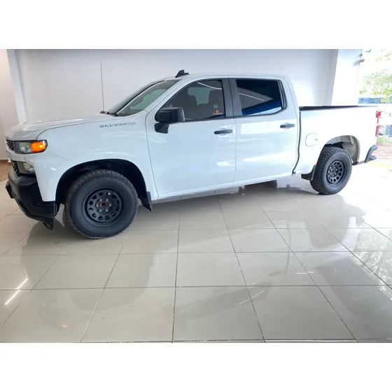 Chevrolet Silverado 4.3 V6 1500 Wt Doble Cabina 4x2 At