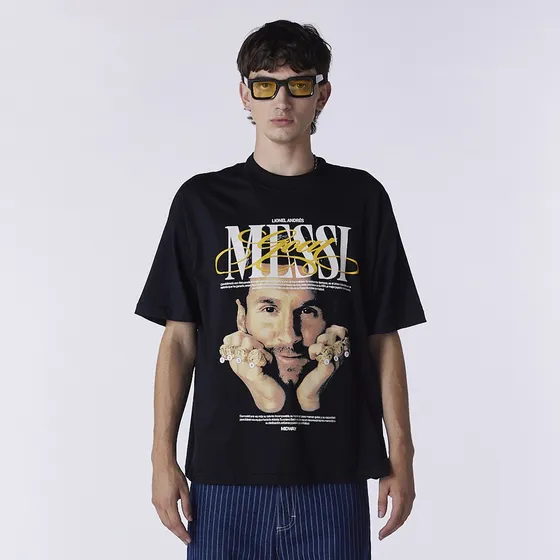 Remera Manga Corta Boxy Fit Con Estampa Messi