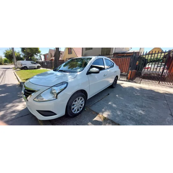Nissan Versa Sense Mt
