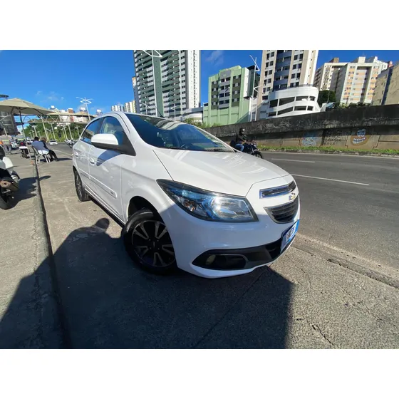 Chevrolet Onix 1.4 Mpfi Lt 8v Flex 4p Manual