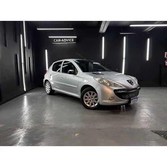 Peugeot 207 Compact 1.6 5 P Xsallure
