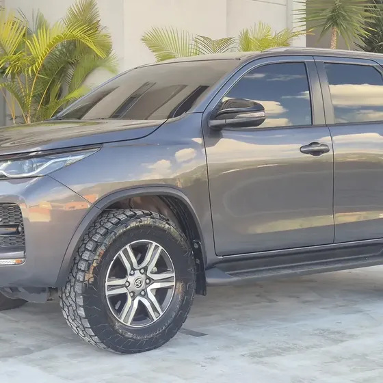 Toyota Fortuner 2023 Sr 2.4cc Diesel 4x2