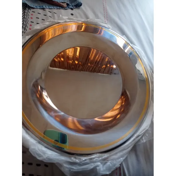 Platos Acero Inoxidable Con Borde Dorado