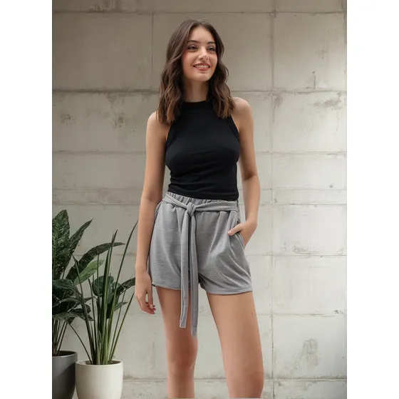 Short Básico Con Lazo Ivone Mujer Naif
