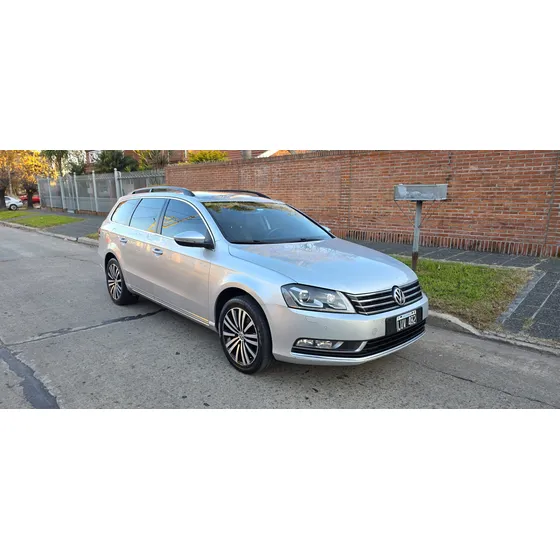 Volkswagen Passat Variant 2.0 Luxury Tsi 211cv Dsg