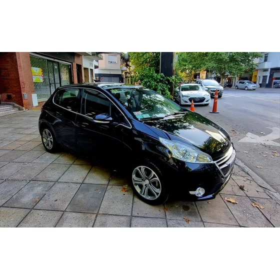 Peugeot 208 1.6 Feline Pack Cuir