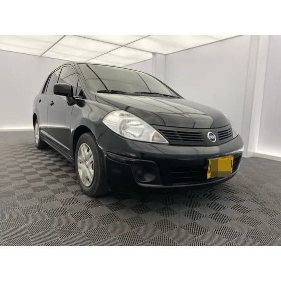 Nissan Tiida 1.8 Premium