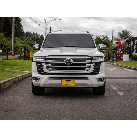 Toyota Land Cruiser 300 3.4 Zx Blindaje 2+