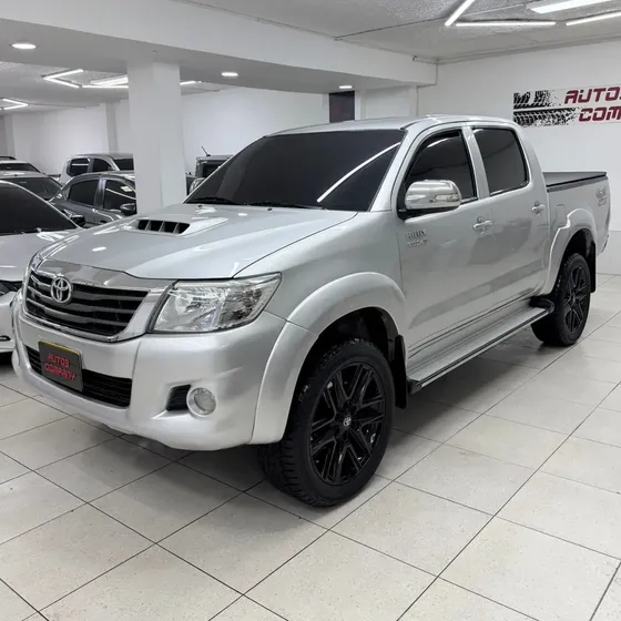 Toyota Hilux 2014 3.0 Srv