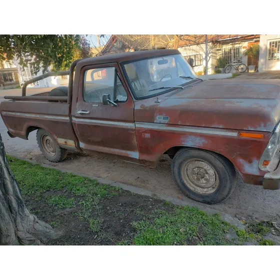 Ford F 100. Perkins 4 Potenciado