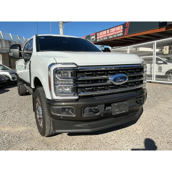 Ford F-250 4p King Rang V8/6.7/tdi Aut