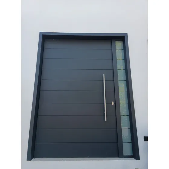 Puertas De Madera Masciza Con Marco Con Visor De Vidrio