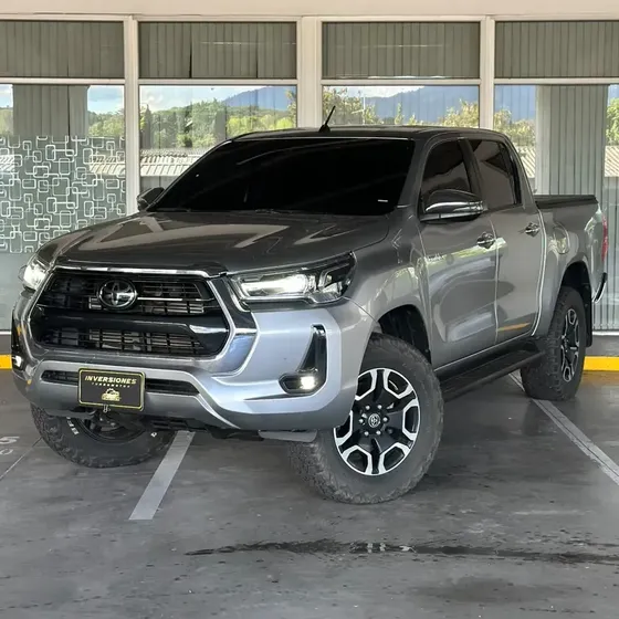 Toyota Hilux 2023 2.8