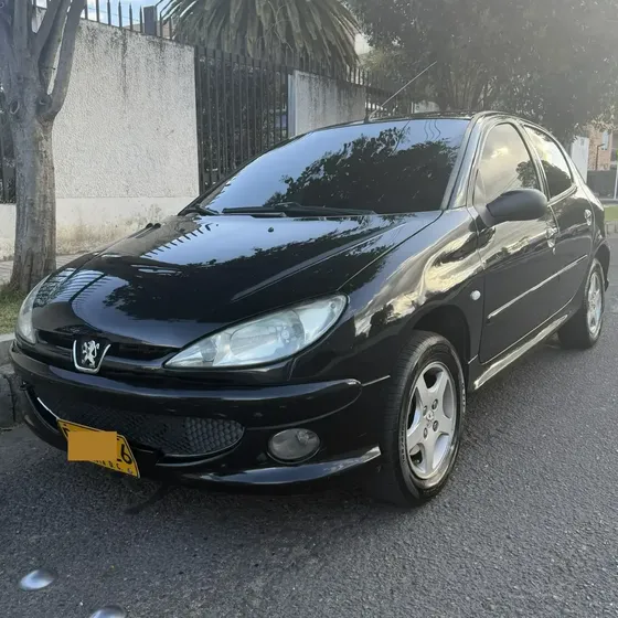 Peugeot 206 2008 1.6 Xt Midnight