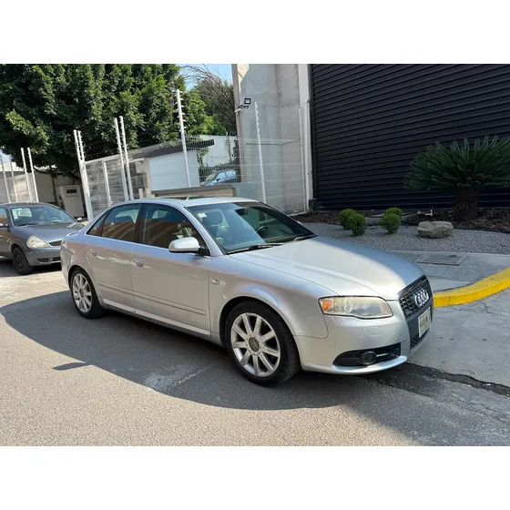 Audi A4 S Line Sport 3.2 Lt