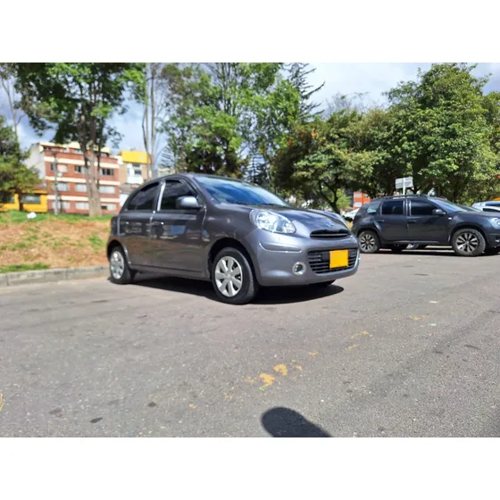 Nissan March 1.6 Active Mecanico