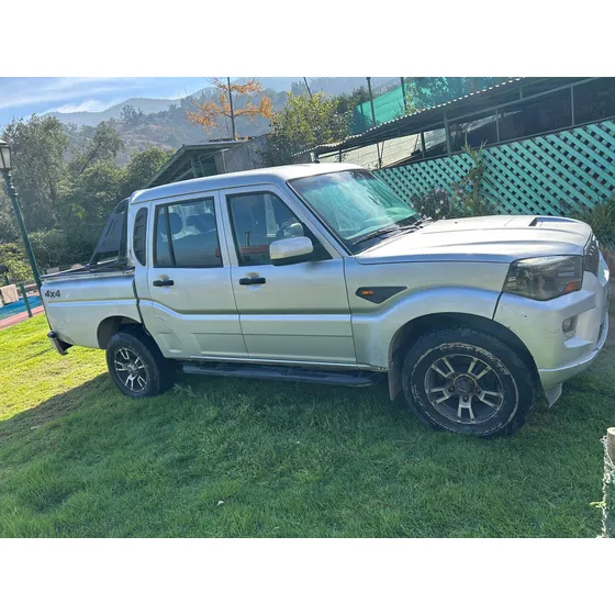 Mahindra Pik-up D/c 2.2 Crde Mt 4x4