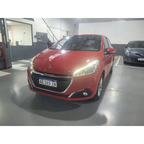 Peugeot 208 1.6 Allure