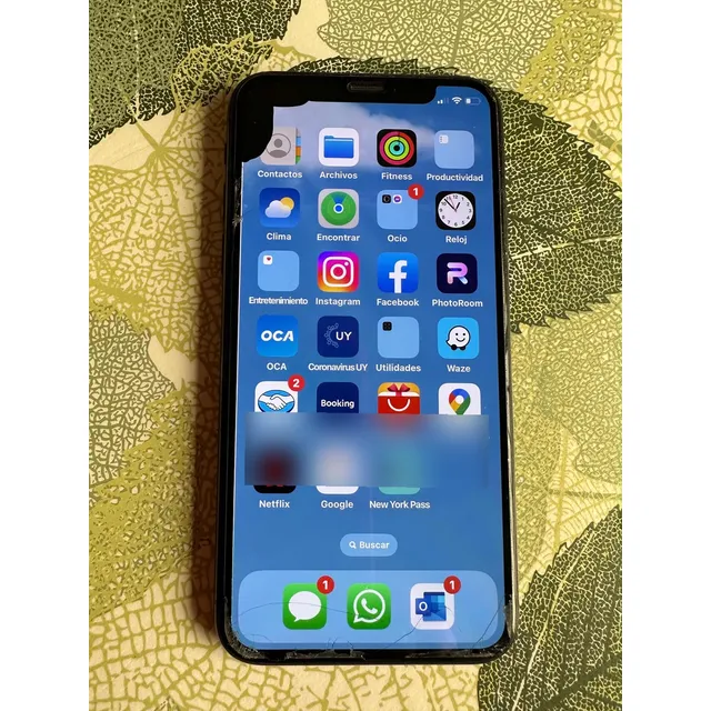 iPhone X  64 Gigas Con Detalle  En Pantalla