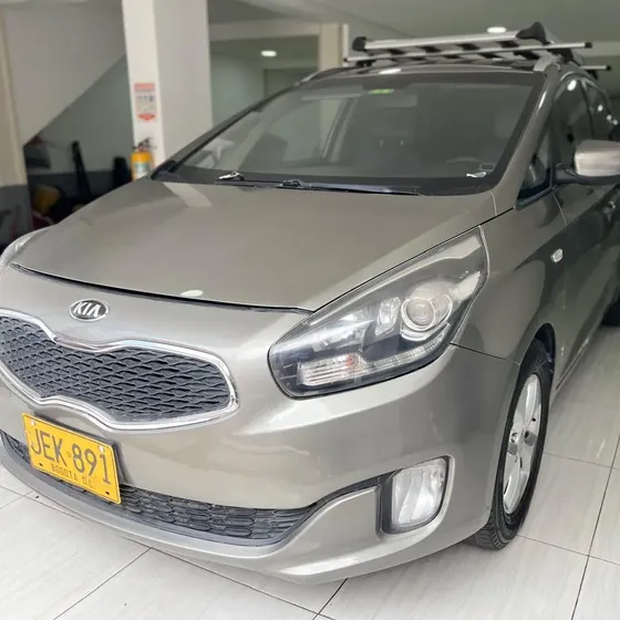 Kia Carens 2017 2.0 Suv Ex
