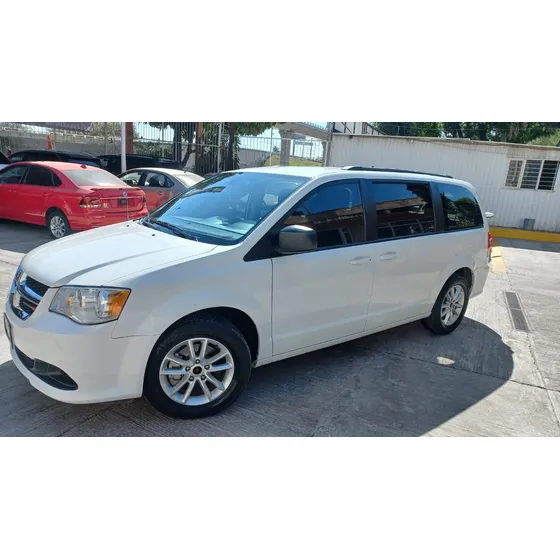 Dodge Grand Caravan 3.7 Sxt At